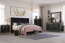  Huxley - 6/0 Western King 5 Piece Bedroom Set (Bed, Dresser, Mirror, Chest, Nightstand) - Black