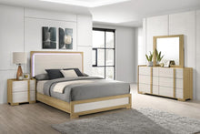  Hyland - Bedroom Set