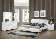  Jeremaine - Upholstered Platform Bedroom Set With LED