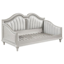  Evangeline - Upholstered Twin Daybed - Silver Oak